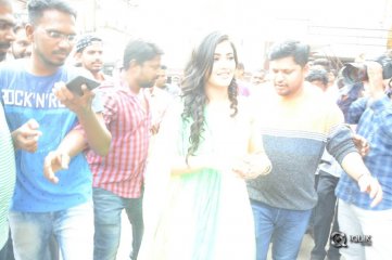 Nela ticket Team Sells Tickets at Sandhya Theatre